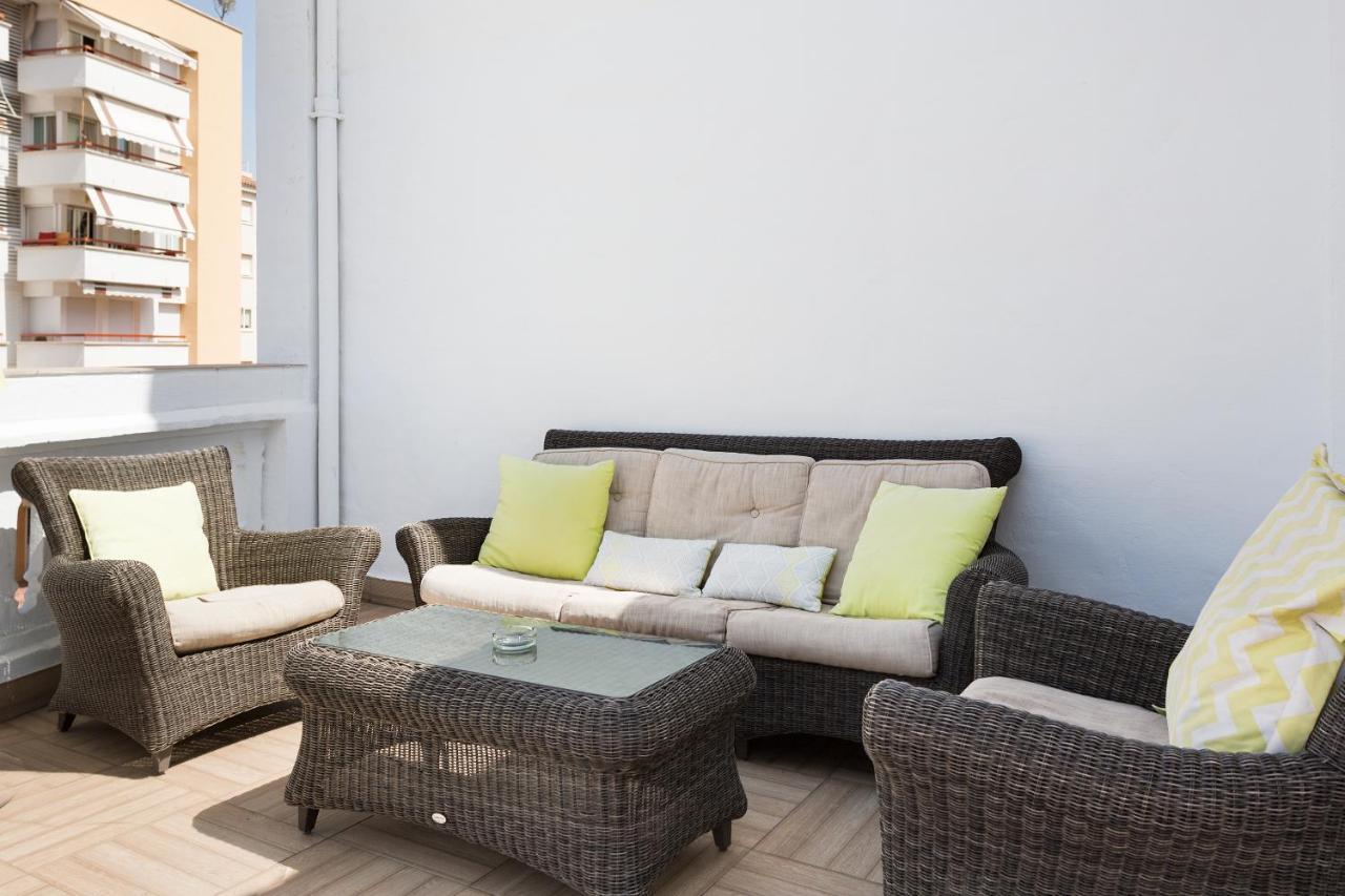 Sitges Spaces Beach House-4 Bedrooms, 3 Bathrooms, Large Terrace, Jacuzzi, Center-Beach ภายนอก รูปภาพ